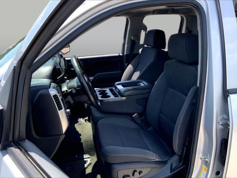 Used 2018 Chevrolet Silverado 1500 LT w/ Texas Edition RWD image 7