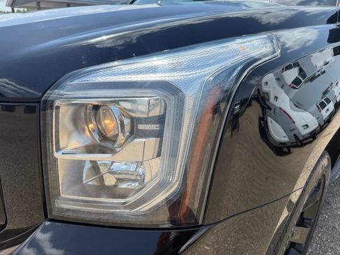Used 2019 GMC Yukon SLT w/ Graphite Performance Edition AWD/4WD image 41