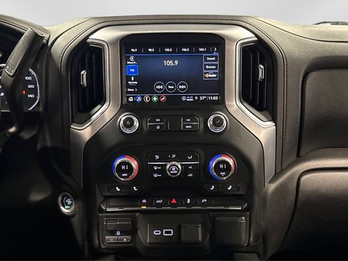 Used 2021 GMC Sierra 1500 Elevation w/ Preferred Package image 30