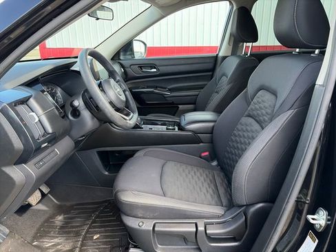 Used 2022 Nissan Pathfinder S AWD/4WD image 21