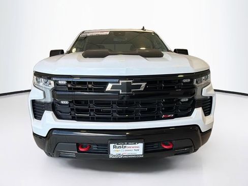 Used 2022 Chevrolet Silverado 1500 LT Trail Boss w/ Protection Package AWD/4WD image 2