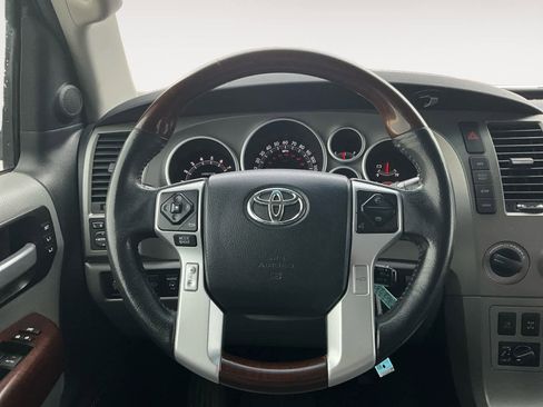 Used 2015 Toyota Sequoia Platinum image 14