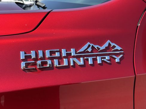Used 2023 Chevrolet Tahoe High Country AWD/4WD image 10