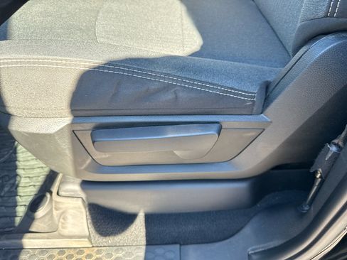 Used 2022 RAM 2500 Tradesman image 23