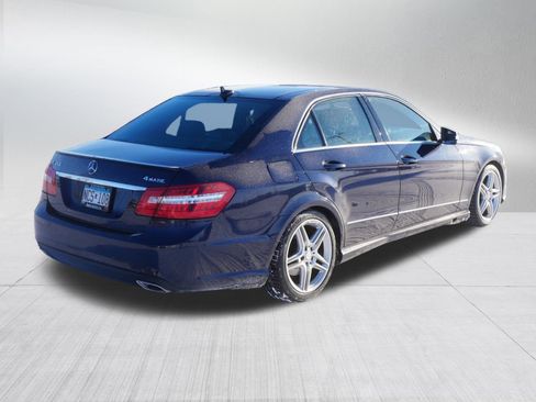 Used 2013 Mercedes-Benz E 350 4MATIC Sedan image 7