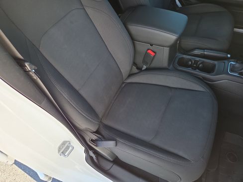 Used 2019 Jeep Wrangler Unlimited Sport S AWD/4WD image 17