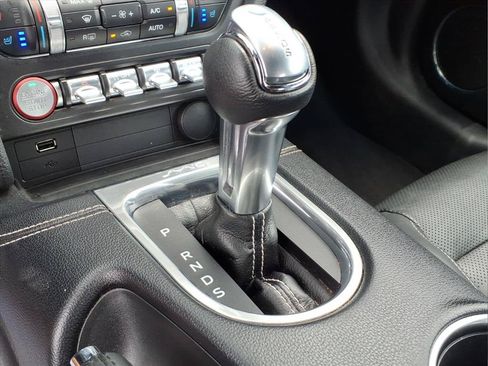 Used 2021 Ford Mustang GT Premium w/ Equipment Group 401A RWD image 7