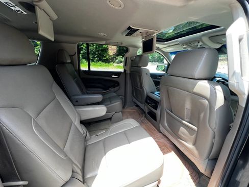 Used 2015 Chevrolet Suburban LTZ AWD/4WD image 12
