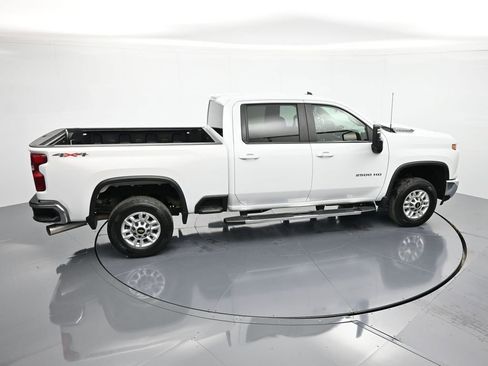 Used 2024 Chevrolet Silverado 2500 LT image 32