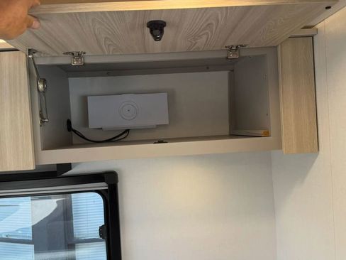 Used 2025 Mercedes-Benz Sprinter 3500 image 21