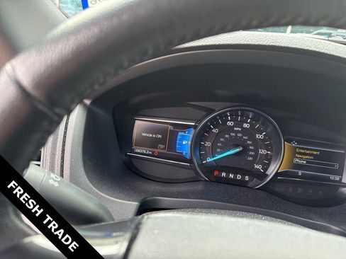 Used 2019 Ford Explorer XLT w/ Equipment Group 202A image 4