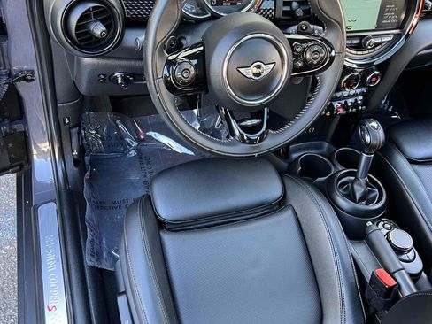 Used 2018 MINI Cooper S FWD image 97