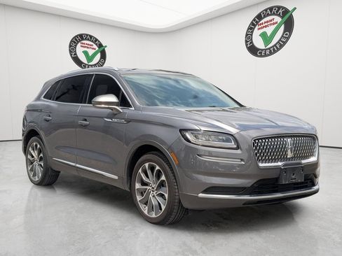 Used 2022 Lincoln Nautilus Reserve FWD image 7