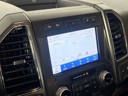 Used 2020 Ford F150 Lariat w/ Equipment Group 502A Luxury image 15