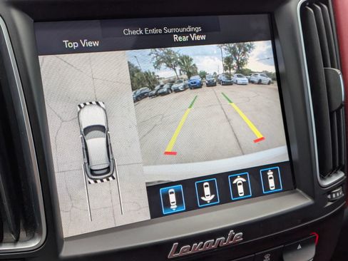 Used 2019 Maserati Levante GTS AWD/4WD image 20