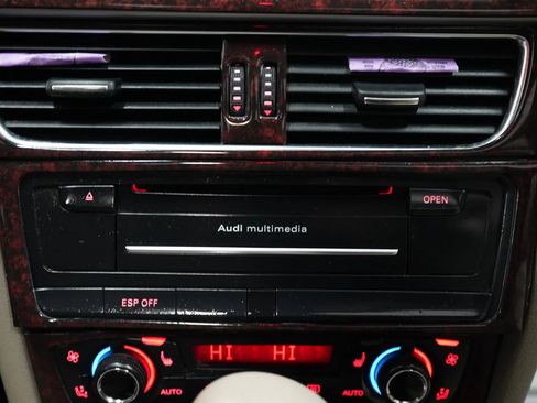 Used 2010 Audi A4 2.0T Premium Plus image 46