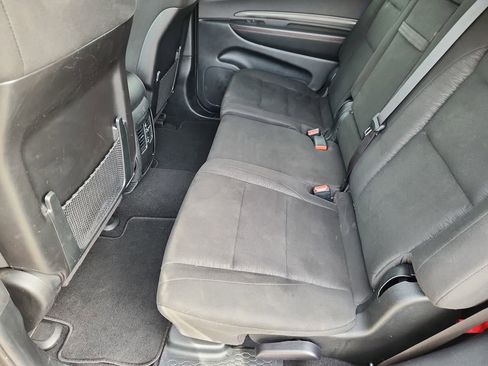 Certified 2024 Dodge Durango GT image 8