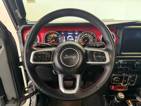 Used 2023 Jeep Gladiator Rubicon w/ Trailer Tow Package AWD/4WD image 4