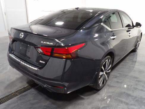 Used 2021 Nissan Altima 2.5 Platinum image 4