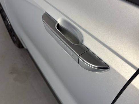 New 2026 Kia Carnival SX Prestige FWD image 12