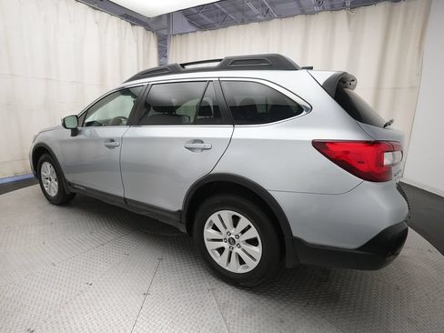 Used 2019 Subaru Outback 2.5i Premium AWD/4WD image 34