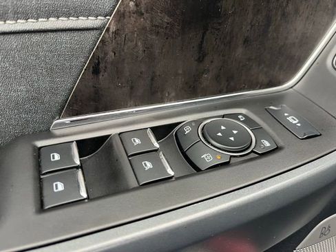 Used 2023 Ford F350 Lariat w/ Chrome Package image 11