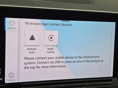 Certified 2024 Volkswagen Atlas SE image 23