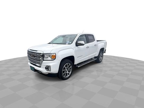 Certified 2022 GMC Canyon Denali image 4