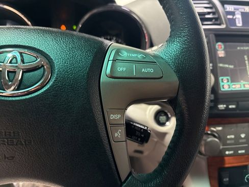Used 2010 Toyota Highlander Limited AWD/4WD image 12