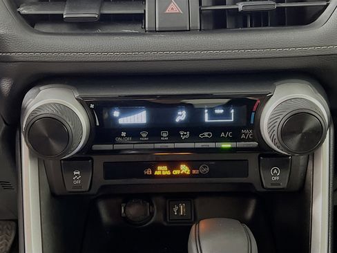 Used 2023 Toyota RAV4 LE image 27