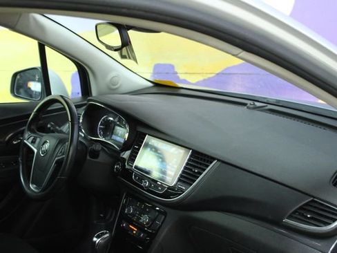 Used 2020 Buick Encore Preferred w/ Safety Package FWD image 12