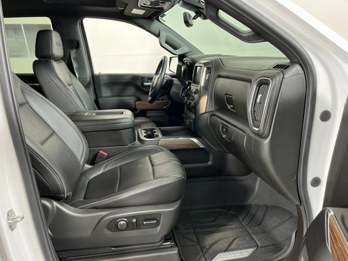 Certified 2021 Chevrolet Silverado 1500 High Country w/ Technology Package AWD/4WD image 8