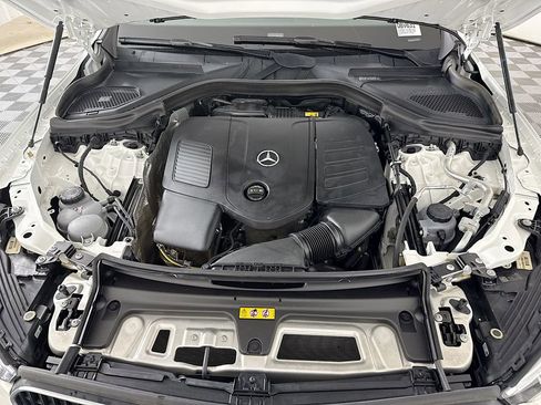 Used 2024 Mercedes-Benz GLC 300 4MATIC image 30