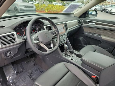 Used 2021 Volkswagen Atlas SE w/ Panoramic Sunroof Package image 22