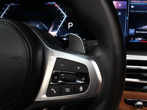 Used 2024 BMW M440i Convertible w/ Premium Package RWD image 72