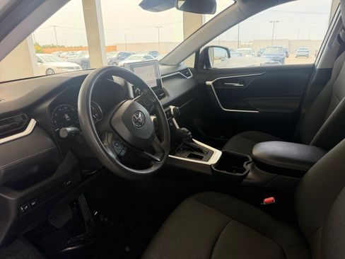 Used 2023 Toyota RAV4 XLE w/ Convenience Package FWD image 21