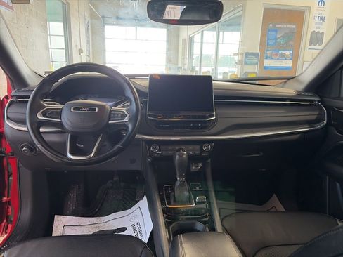 Used 2022 Jeep Compass Limited image 14