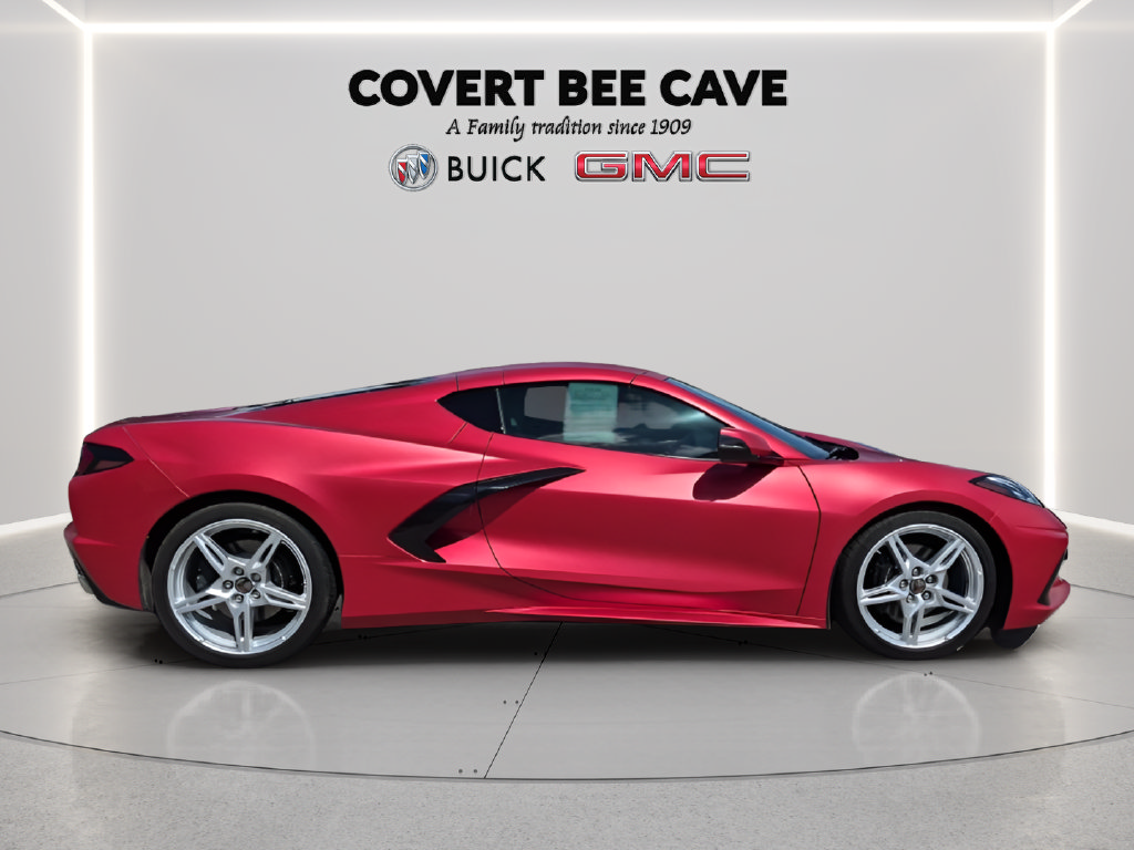 Used 2022 Chevrolet Corvette Stingray Coupe w/ 1LT RWD image 11