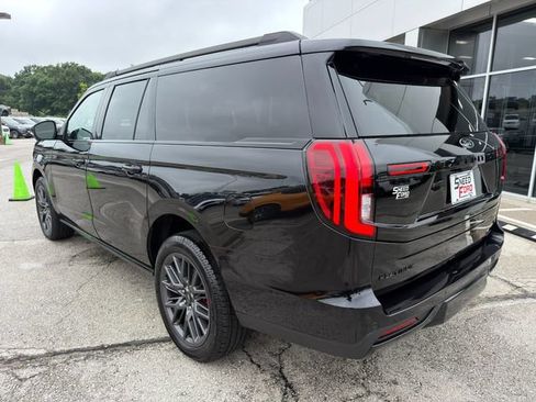 Used 2025 Ford Expedition Max Platinum w/ Stealth Performance Package AWD/4WD image 5