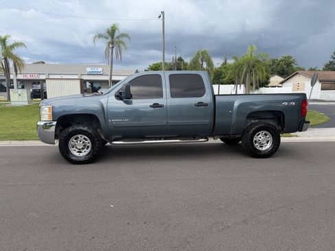 Used 2007 Chevrolet Silverado 2500 LT AWD/4WD image 9