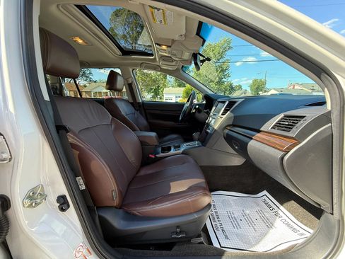 Used 2014 Subaru Outback 2.5i Limited AWD/4WD image 9