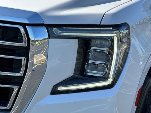 Used 2023 GMC Yukon SLT AWD/4WD image 51