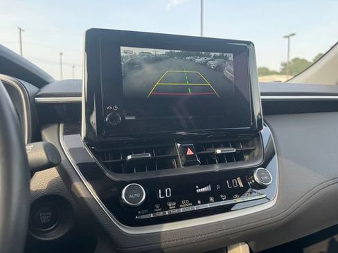 Used 2025 Toyota Corolla Cross XLE FWD image 17