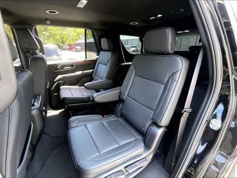 Used 2026 GMC Yukon Denali AWD/4WD image 21