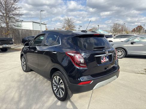 Used 2022 Buick Encore Preferred w/ Safety Package image 4