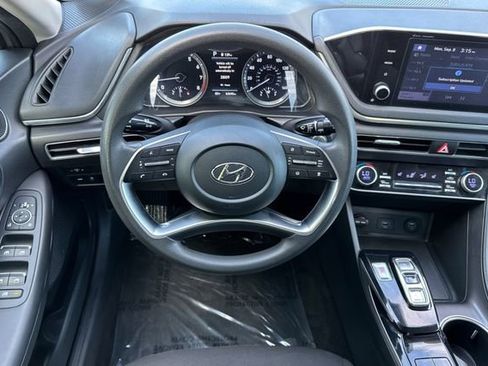 Used 2022 Hyundai Sonata SEL image 16