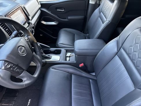 Used 2024 Nissan Frontier SL w/ Technology Package image 5