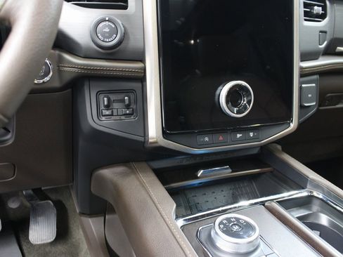 Used 2024 Ford Expedition Max King Ranch image 63