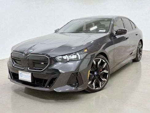 Used 2024 BMW i5 M60 w/ Premium Package image 2