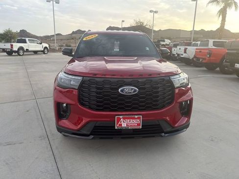 Used 2025 Ford Explorer ST-Line w/ ST-Line Street Pack AWD/4WD image 2